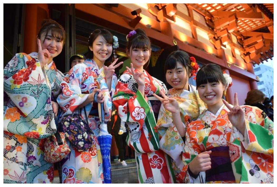 Japanese women greeting